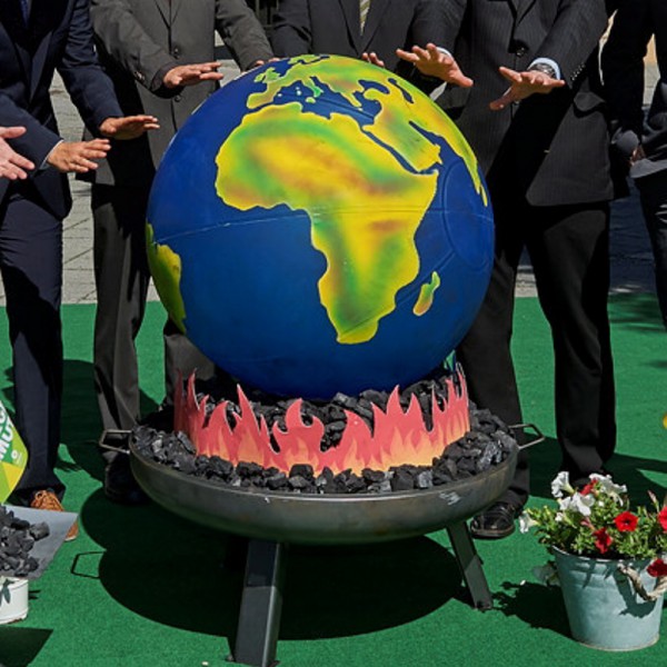 G7 Regierungschefs treffen sich zum Weltkugel grillen